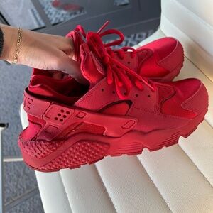 Nike air Huarache red sneakers